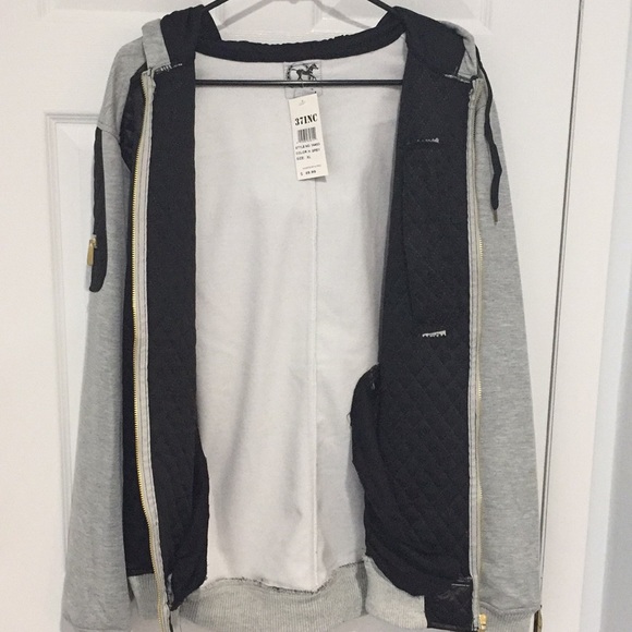 Jacket - Picture 4 of 4